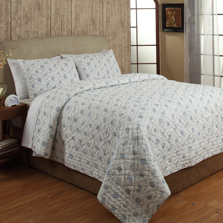 Amity Home Toile Blue/White 100 Cotton Farmhouse / Country Quilt Set